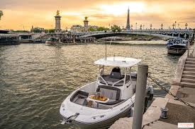 Bateau privatif élégant et intimiste sur la Seine